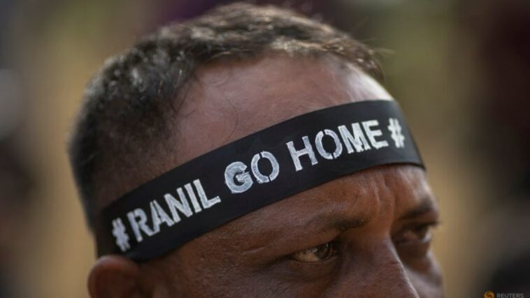 El nuevo presidente de Sri Lanka dice que las protestas no violentas pueden continuar después de la represión