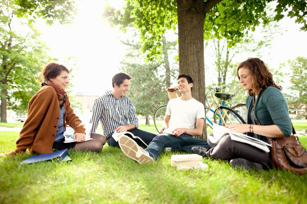 Encuesta: los estudiantes internacionales eligen Canadá por su reputación como un país seguro e inclusivo
