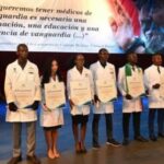 Graduados extranjeros de Salud agradecen a Cuba
