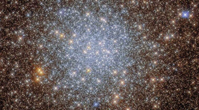 Hubble captura impresionante imagen de cúmulo globular con miles de estrellas