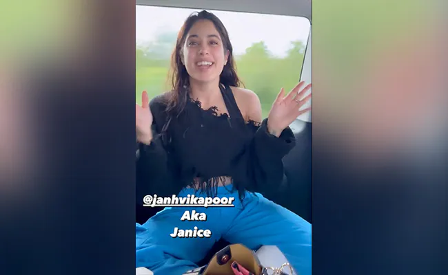 Janhvi Kapoor Imitates F.R.I.E.N.D.S