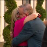 Jodie Haydon y el primer ministro Anthony Albanese compartieron un último abrazo antes de viajar a Ucrania