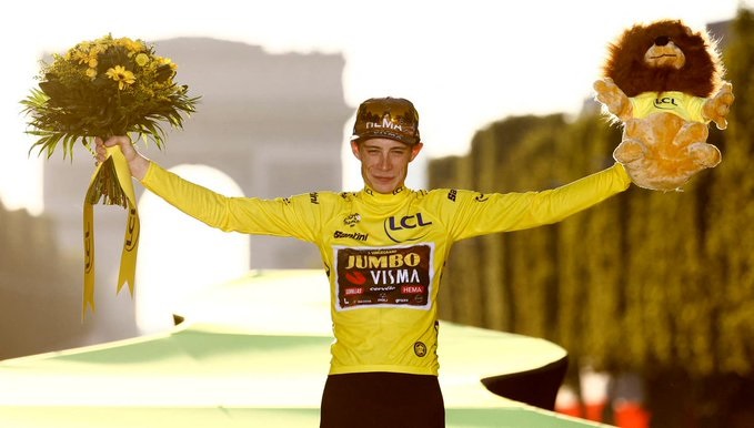 Jonas Vingegaard gana su primer título del Tour de Francia
