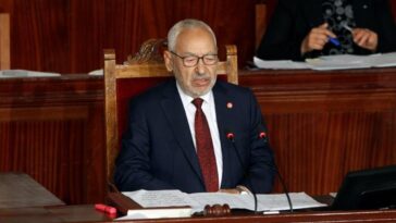 Juez tunecino congela cuentas bancarias de ex primer ministro y presidente del Parlamento