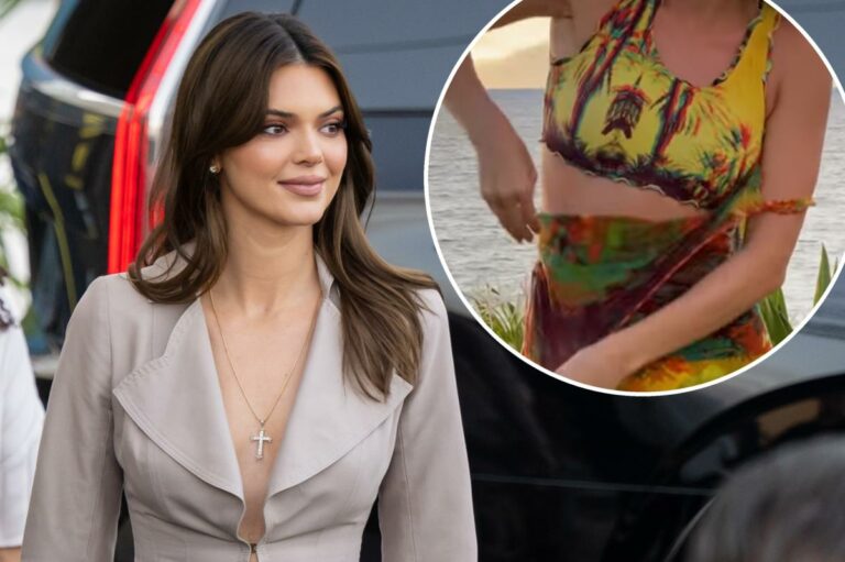 Kendall Jenner Se Desnuda Y Luce Un Bikini Psicodélico 