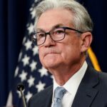 La Fed ve probable una política 'más restrictiva' si la inflación no baja, dicen las minutas