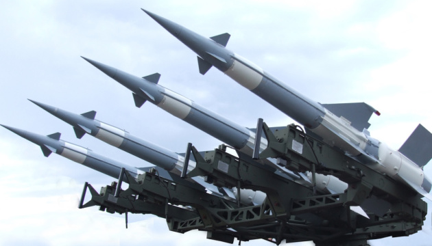 La Fuerza Aérea de Ucrania destruye los cuatro misiles de crucero disparados contra la región de Khmelnytskyi el domingo.