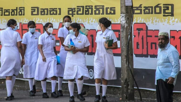 La escasez deja vacíos los hospitales en bancarrota de Sri Lanka