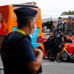 La policía danesa allana el hotel del equipo del Tour de Francia Bahrein Victorious