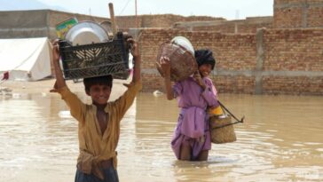 Las lluvias monzónicas matan a 77 personas en Pakistán