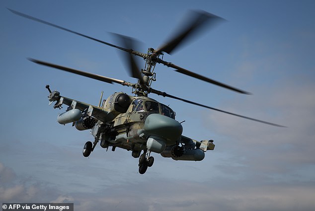 Las fuerzas torpes de Putin han derribado su propio helicóptero en Ucrania después de pensar erróneamente que los estaba atacando (imagen de archivo de un Ka-52)
