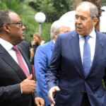 Lavrov arremete contra West en gira por África