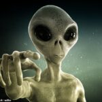 La vida extraterrestre podría enviar mensajes a través del espacio interestelar utilizando comunicaciones cuánticas, según han descubierto físicos de la Universidad de Edimburgo