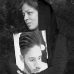 Madre afligida de manifestante iraní asesinado enfrenta 100 latigazos por desafío propio