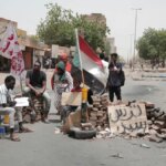 Máximo general dice que los militares abandonarán las conversaciones políticas de Sudán