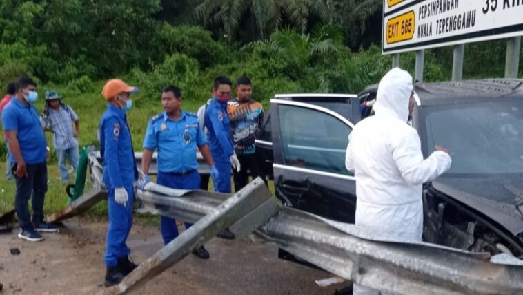 Mujer singapurense muere en accidente automovilístico en carretera de la costa este de Malasia