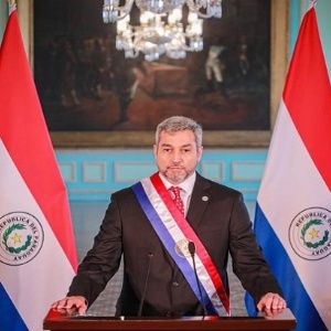 Paraguay anuncia medidas para enfrentar situación económica