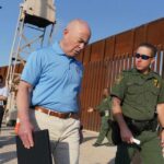 Secretario de Seguridad Nacional de EEUU, Alejandro Mayorkas, advierte a migrantes que no pongan su vida en manos de delincuentes