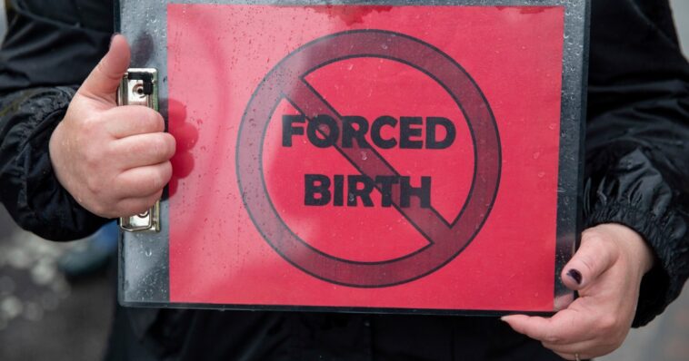 Texas impugna orden federal para otorgar abortos que salvan vidas
