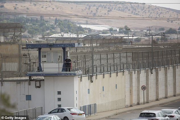 La guardia es una de al menos cinco que alegan que fue abusada por el prisionero Muhammad Atallah en la prisión de Gilboa (en la foto) en el norte de Israel, quien, según los informes, está siendo juzgado por agresión sexual.