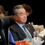 Wang Yi de China le dice a Australia que actúe como socio, no como oponente