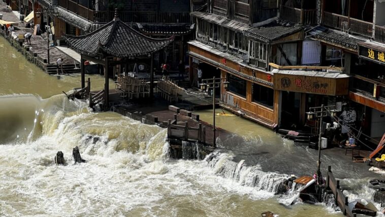 Xinjiang de China advierte sobre inundaciones y riesgos para el algodón en medio de candentes olas de calor