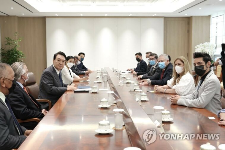 Yoon se reúne con ministros de naciones latinoamericanas