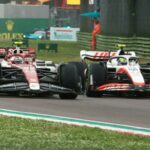 Zhou Guanyu y Mick Schumacher discrepan por culpa de colisión 'innecesaria'