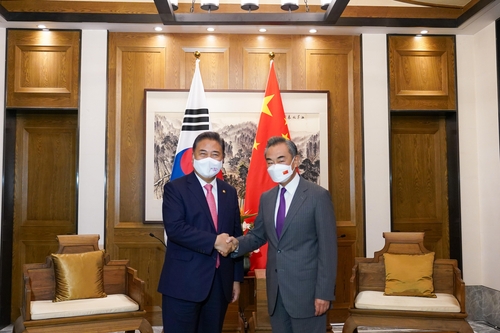 (AMPLIACIÓN) Altos diplomáticos de Corea del Sur y China discuten las cadenas de suministro y Corea del Norte
