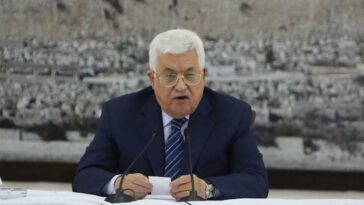 Asesor de Abbas dice que la normalización debería venir después de resolver el problema palestino