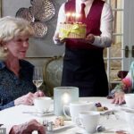 Heartbreaking: Coronation Street resaltará el tema de la salud mental y la soledad entre las personas mayores cuando Audrey Roberts (Sue Nicholls) admite que intentó quitarse la vida