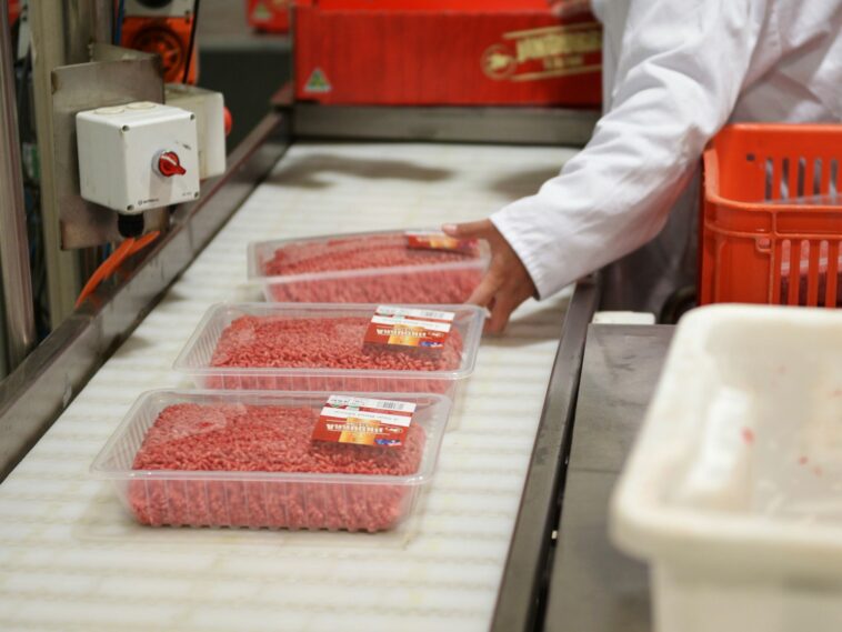 Australia y Nueva Zelanda niegan 'rumores' de prohibición de carne a China