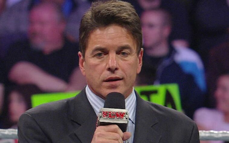 Brian Gewirtz dice que WWE no puso a Mike Adamle en una posición para tener éxito