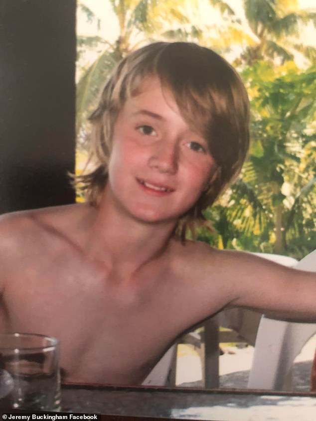 El hijo del exmiembro del Partido Verde, Jeremy Buckingham, Eden, de 23 años, (en la foto) se quitó la vida un día después de revelar que había sido abusado por un pariente.