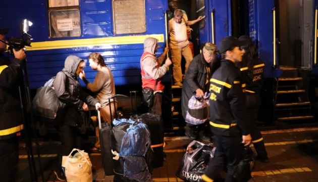 El segundo tren de evacuación de la región de Donetsk llega a la región de Kirovohrad