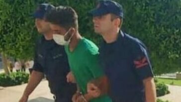 Esta es la primera imagen de Tamer Altindag, de 22 años, el patrón de la lancha rápida acusado de conducir de manera imprudente que llevó a la muerte de la turista británica Anna Capuano en un terrible accidente en Turquía.