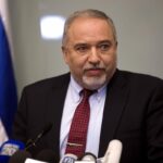 Ex-DM de Israel acusa a Abbas de intentar destruir a Israel