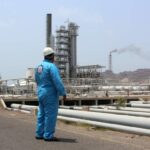 Funcionario hutí dice que más de $ 13 mil millones de la riqueza petrolera de Yemen fueron 'saqueados' durante 5 años