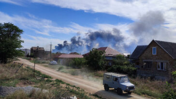 Grandes explosiones sacuden base aérea militar rusa en Crimea