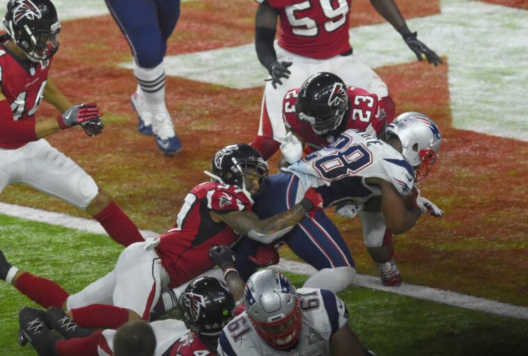 James White, un jugador clave en 3 triunfos del Super Bowl de los Patriots, anuncia su retiro