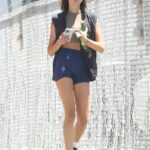 Salida de la tarde: Kaia Gerber, de 20 años, fue vista saliendo de un estudio en Los Ángeles el viernes con pantalones cortos y una blusa recortada