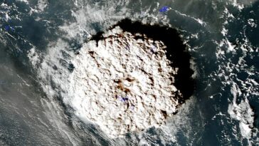 En un nuevo estudio, los expertos del Laboratorio de Propulsión a Chorro de la NASA predicen que el volumen de agua expulsado durante la erupción podría ser suficiente para afectar la temperatura promedio global.