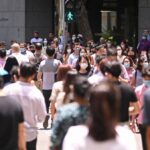 La mayoría de los singapurenses se sienten más unidos que antes de la pandemia de COVID-19;  otros países ven una mayor división: Encuesta