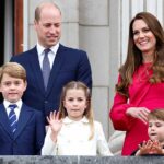 Según los informes, el duque y la duquesa de Cambridge trasladarán a su familia de Kensington, al oeste de Londres, a una propiedad de cuatro dormitorios en Windsor