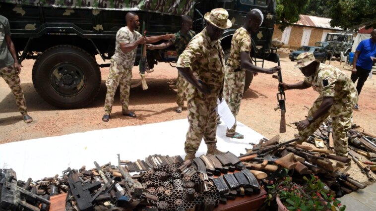 Las autoridades nigerianas dicen que los ataques aéreos matan a 55 miembros de bandas de secuestradores