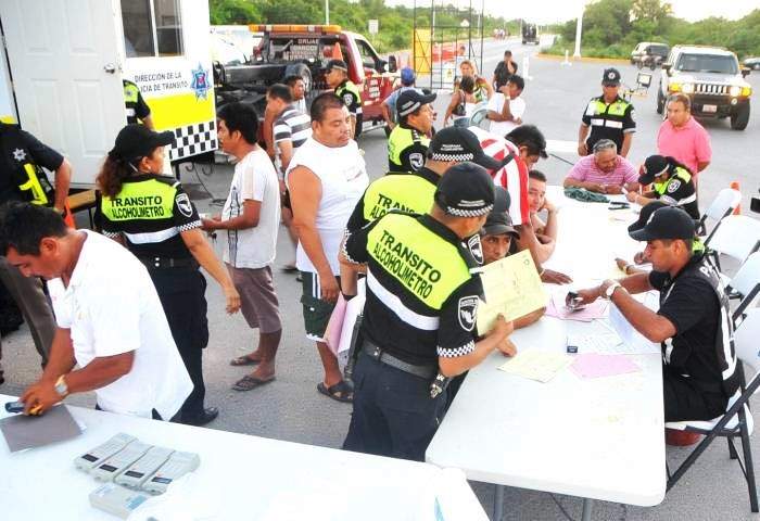 Las nuevas leyes de Movilidad y Carreteras de México tendrán alcoholímetros permanentes y exámenes de manejo obligatorios