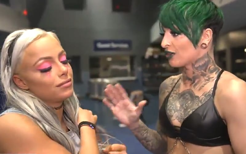 Liv Morgan criticada por haber despedido a Ruby Soho de la WWE
