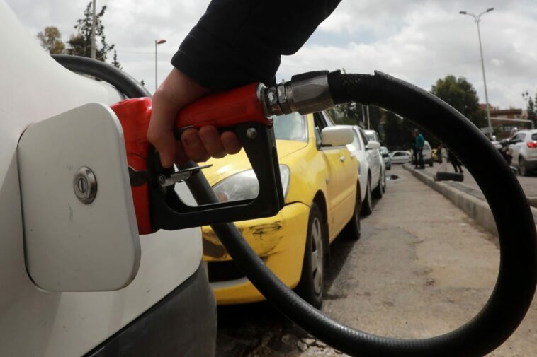 Los costos de combustible en espiral golpean a los conductores de Damasco