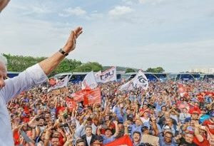 Lula saca a relucir el desprecio de Bolsonaro por la democracia