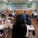 Maestros y padres de Corea del Sur protestan contra el plan para reducir la edad de ingreso a la escuela a cinco años